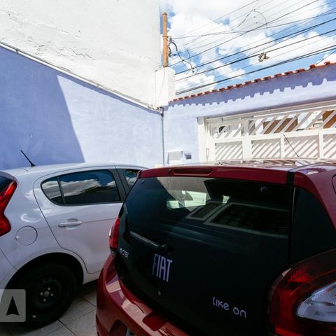 Casa à venda com 140m², 3 quartos e 2 vagas Casa à venda com 140m², 3 quartos e 2 vagasGaragem