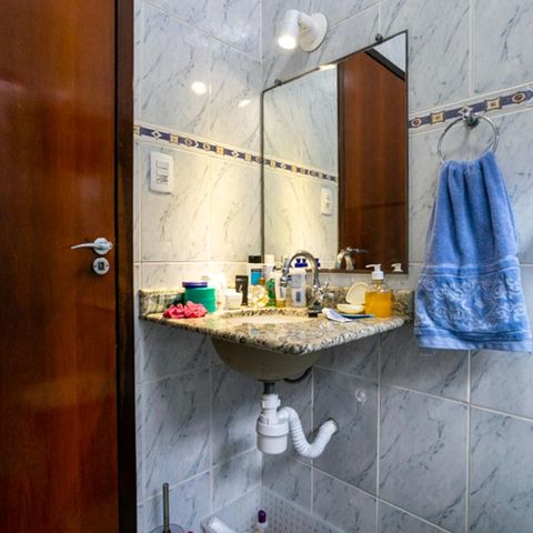 Casa à venda com 140m², 3 quartos e 2 vagas Casa à venda com 140m², 3 quartos e 2 vagasBanheiro da Suíte 1