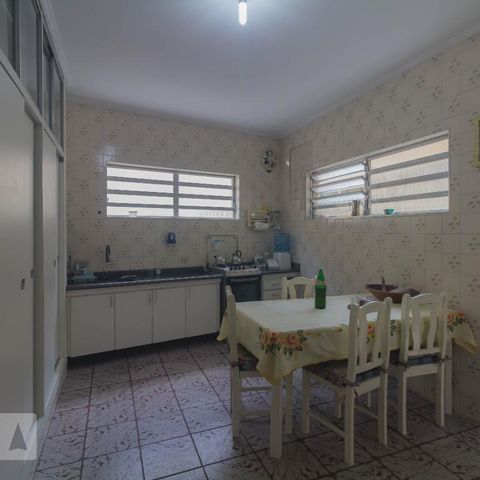 Casa à venda com 114m², 3 quartos e 2 vagasCozinha