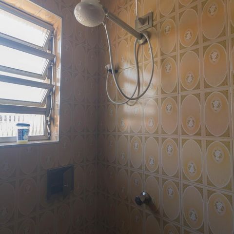 Casa à venda com 114m², 3 quartos e 2 vagasBanheiro