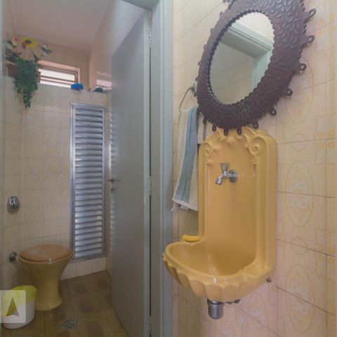 Casa à venda com 114m², 3 quartos e 2 vagasLavabo
