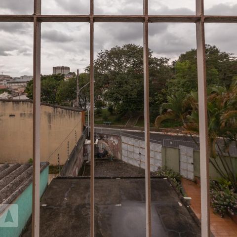 Casa à venda com 220m², 4 quartos e 4 vagasVista do quarto 1