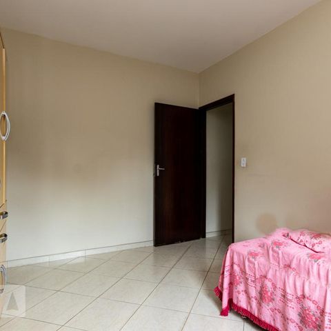 Casa à venda com 220m², 4 quartos e 4 vagasQuarto 2