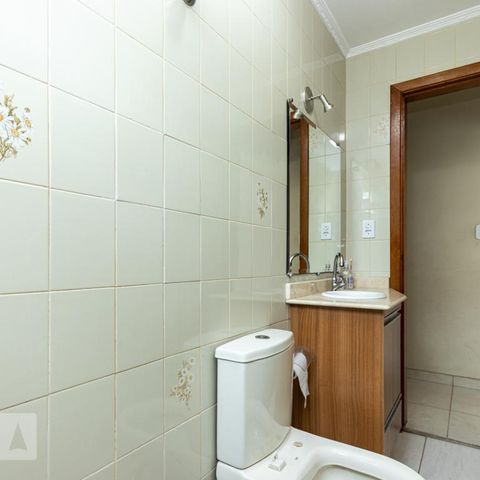 Casa à venda com 220m², 4 quartos e 4 vagasLavabo 