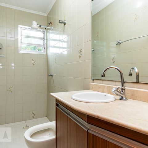 Casa à venda com 220m², 4 quartos e 4 vagasLavabo 