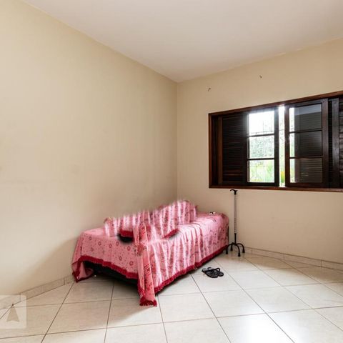 Casa à venda com 220m², 4 quartos e 4 vagasQuarto 2