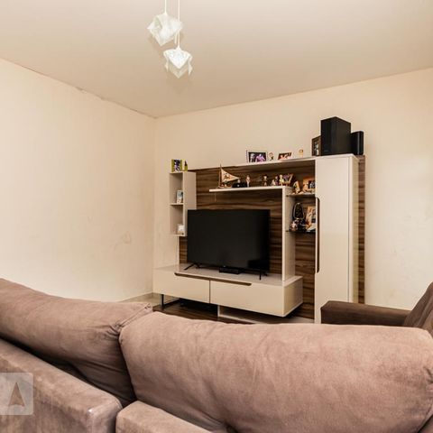Casa à venda com 220m², 4 quartos e 4 vagasSala 