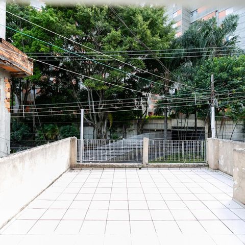 Casa à venda com 231m², 3 quartos e 1 vagaCasa 1 - Vista do Quarto 1