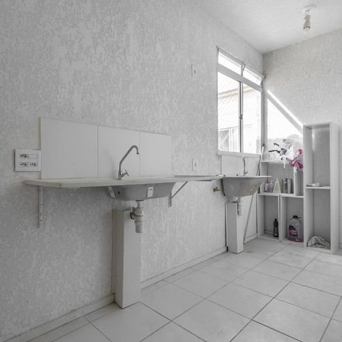 Apartamento à venda com 52m², 2 quartos e 1 vagaCozinha e Área de Serviço
