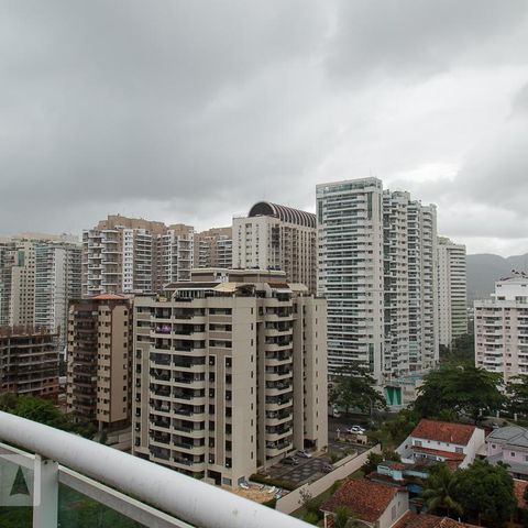 Apartamento à venda com 150m², 3 quartos e 2 vagasVista