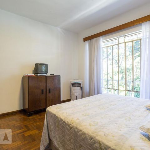 Casa à venda com 600m², 3 quartos e 7 vagasQuarto 1