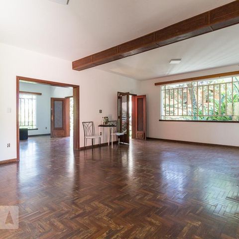 Casa à venda com 600m², 3 quartos e 7 vagasSala 2