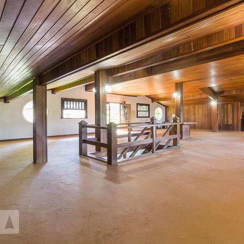 Casa à venda com 600m², 3 quartos e 7 vagasSala