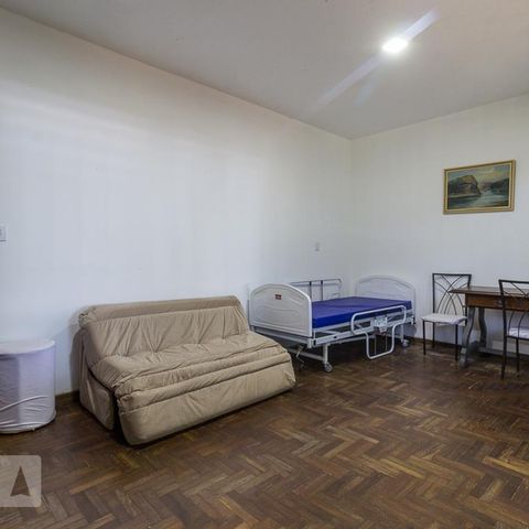Casa à venda com 600m², 3 quartos e 7 vagasQuarto 2