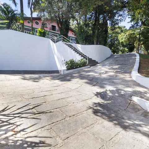 Casa à venda com 600m², 3 quartos e 7 vagasÁrea Externa