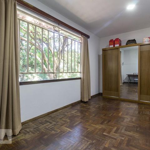 Casa à venda com 600m², 3 quartos e 7 vagasQuarto 2