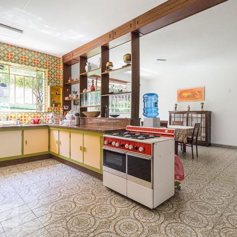 Casa à venda com 600m², 3 quartos e 7 vagasBanheiro