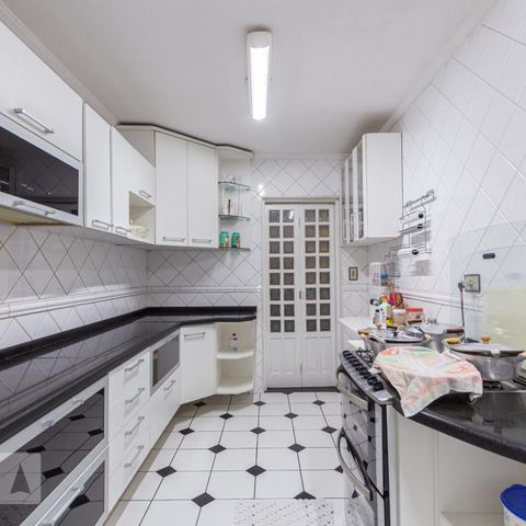 Casa à venda com 246m², 4 quartos e 2 vagasCozinha