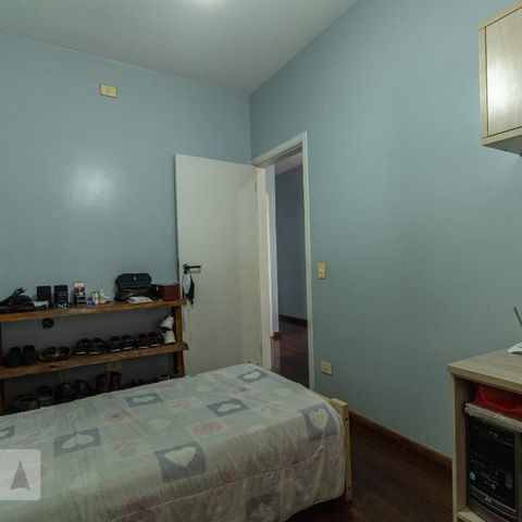 Casa à venda com 246m², 4 quartos e 2 vagasQuarto 3