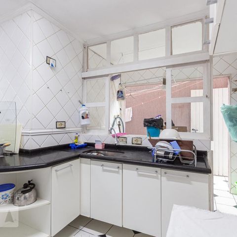 Casa à venda com 246m², 4 quartos e 2 vagasCozinha