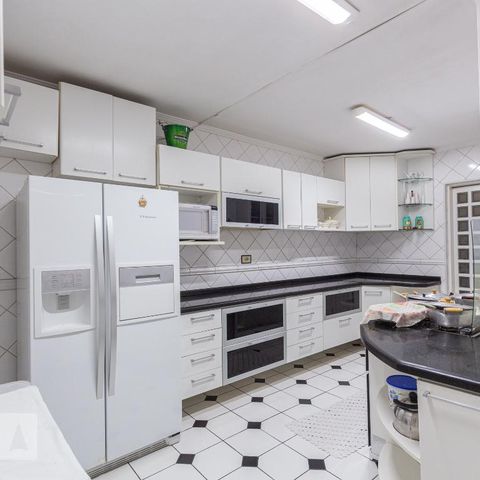 Casa à venda com 246m², 4 quartos e 2 vagasCozinha