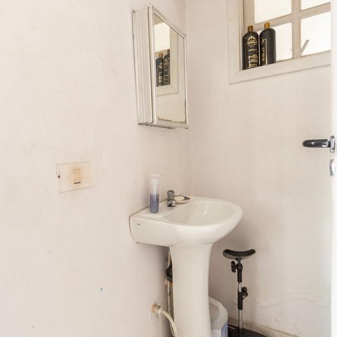 Casa à venda com 246m², 4 quartos e 2 vagasLavabo 2