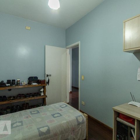 Casa à venda com 246m², 4 quartos e 2 vagasQuarto 3