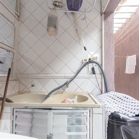 Casa à venda com 246m², 4 quartos e 2 vagasLavanderia