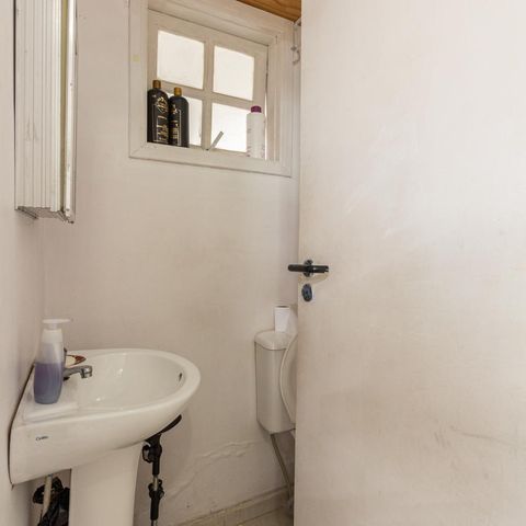 Casa à venda com 246m², 4 quartos e 2 vagasLavabo 2