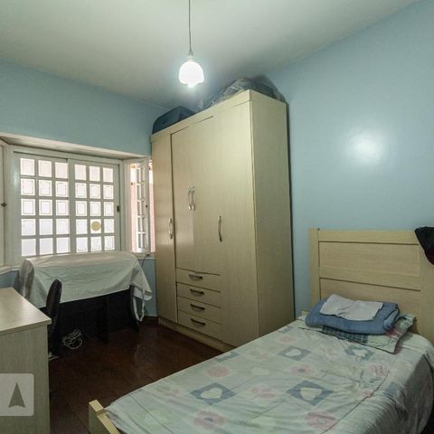 Casa à venda com 246m², 4 quartos e 2 vagasQuarto 3