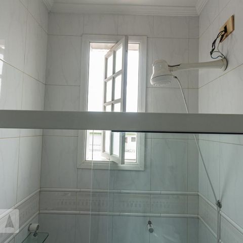 Casa à venda com 246m², 4 quartos e 2 vagasBanheiro 3
