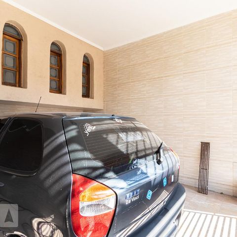 Casa à venda com 225m², 4 quartos e 2 vagasGaragem