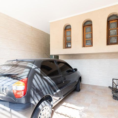Casa à venda com 225m², 4 quartos e 2 vagasGaragem