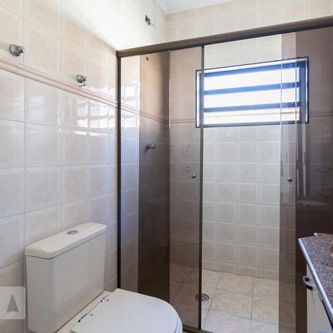 Casa à venda com 225m², 4 quartos e 2 vagasBanheiro da Suíte 2