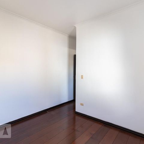Casa à venda com 225m², 4 quartos e 2 vagasSuíte 2
