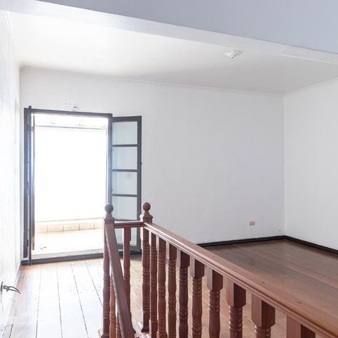 Casa à venda com 225m², 4 quartos e 2 vagasSala 2