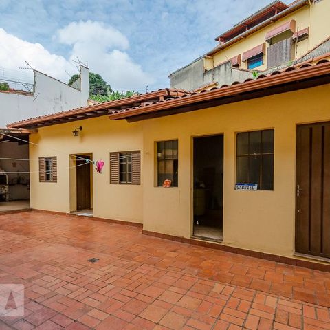 Casa para alugar com 300m², 4 quartos e 3 vagasÁrea Externa
