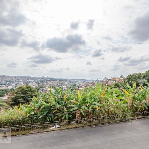 Casa para alugar com 300m², 4 quartos e 3 vagasvaranda Suíte 