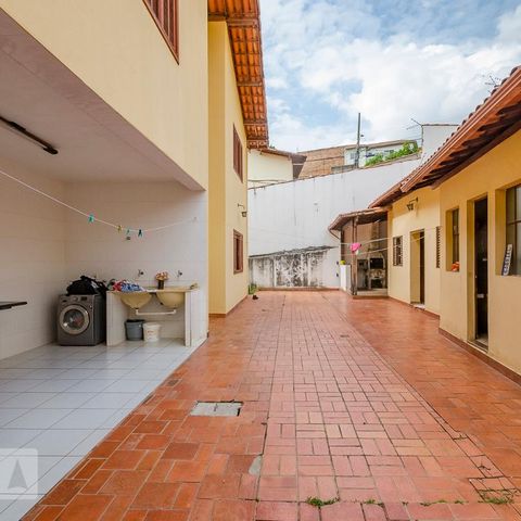 Casa para alugar com 300m², 4 quartos e 3 vagasÁrea Externa