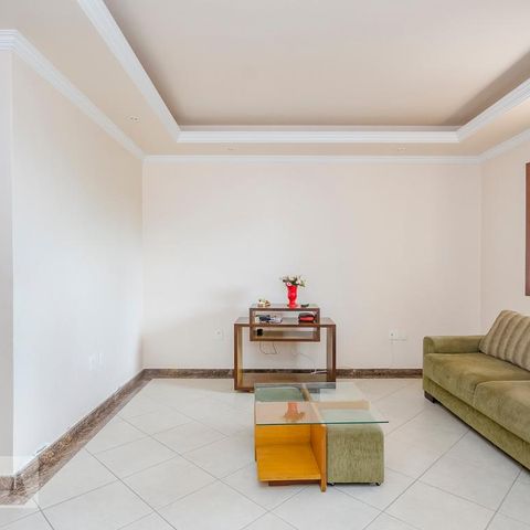 Casa para alugar com 300m², 4 quartos e 3 vagasSala