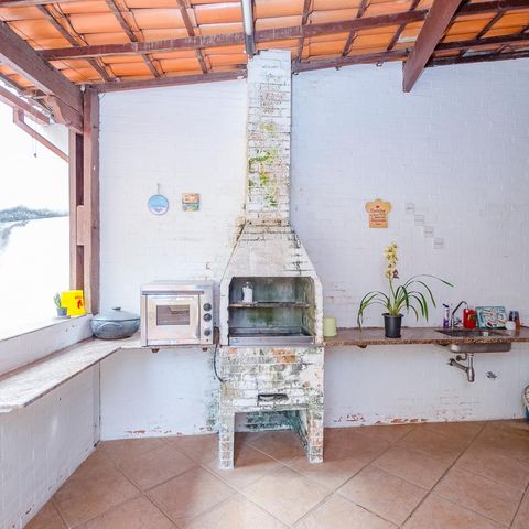 Casa para alugar com 300m², 4 quartos e 3 vagasÁrea Externa