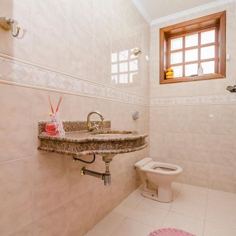 Casa para alugar com 300m², 4 quartos e 3 vagasLavabo