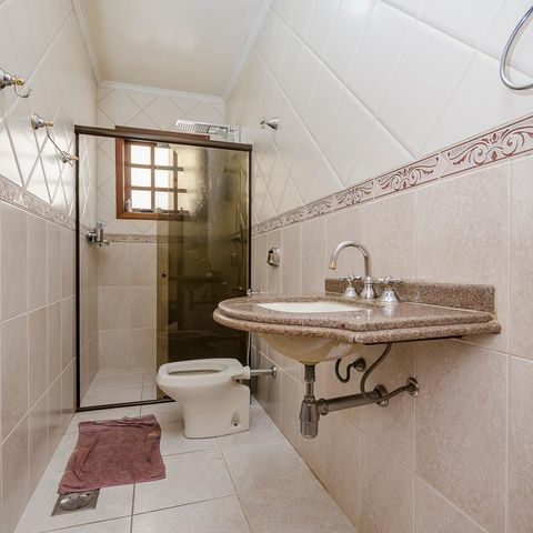 Casa para alugar com 300m², 4 quartos e 3 vagasBanheiro Social