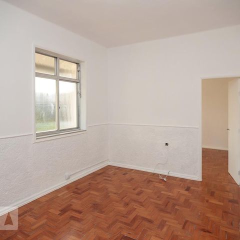 Apartamento à venda com 70m², 2 quartos e sem vagaSala