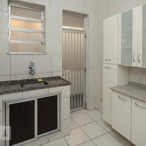 Apartamento à venda com 70m², 2 quartos e sem vagaCozinha