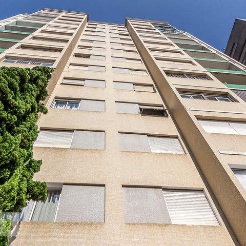 Apartamento à venda com 85m², 3 quartos e sem vagaFachada
