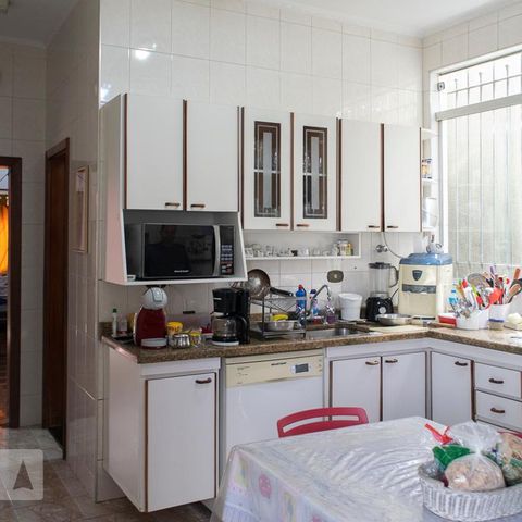 Casa à venda com 161m², 7 quartos e 2 vagasCOZINHA