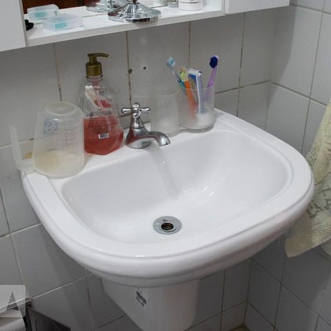 Casa à venda com 161m², 7 quartos e 2 vagasBANHEIRO