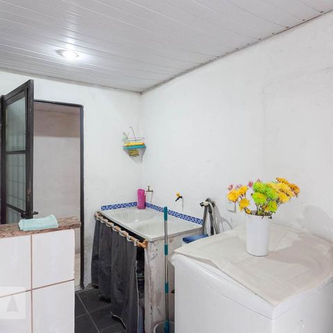 Casa à venda com 200m², 3 quartos e 5 vagasÁrea de serviço 