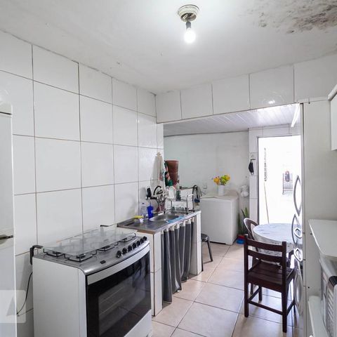 Casa à venda com 200m², 3 quartos e 5 vagasCozinha 